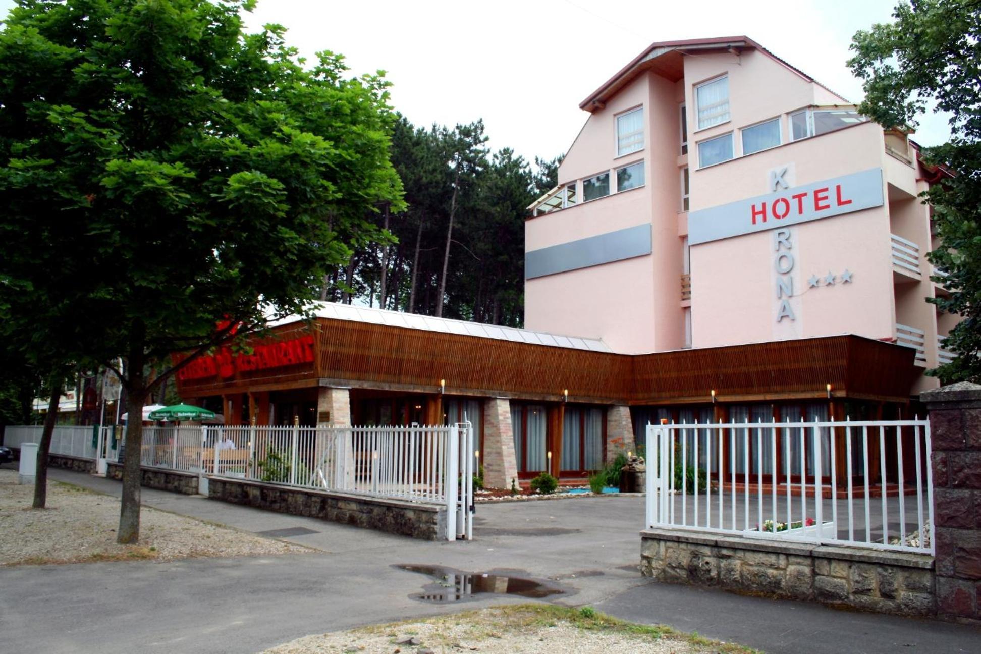 Hotel Korona Siófok Exterior foto